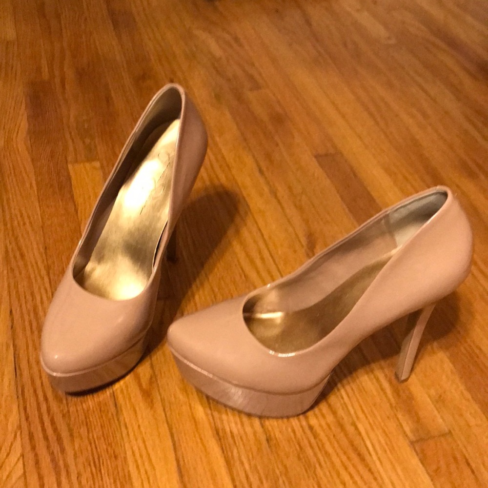 Jessica Simpson heels
